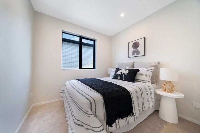 Photo of property in 9 Octans Road, Westgate, 0814