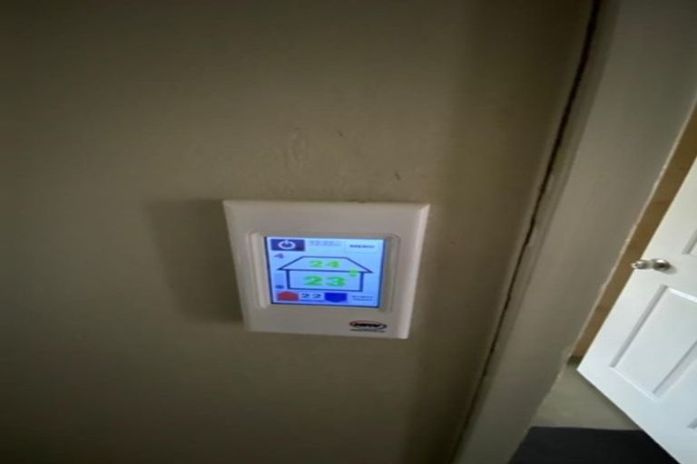 Photo of property in 47c Browns Road, Manurewa, Auckland, 2102