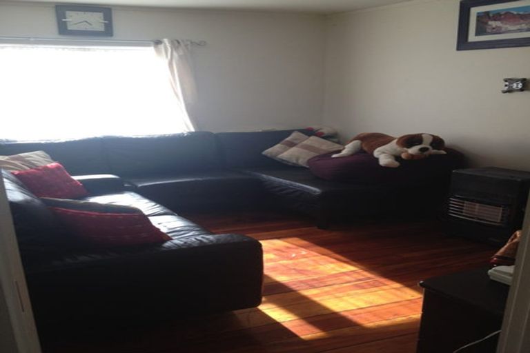 Photo of property in 7 Oates Road, Glen Eden, Auckland, 0602