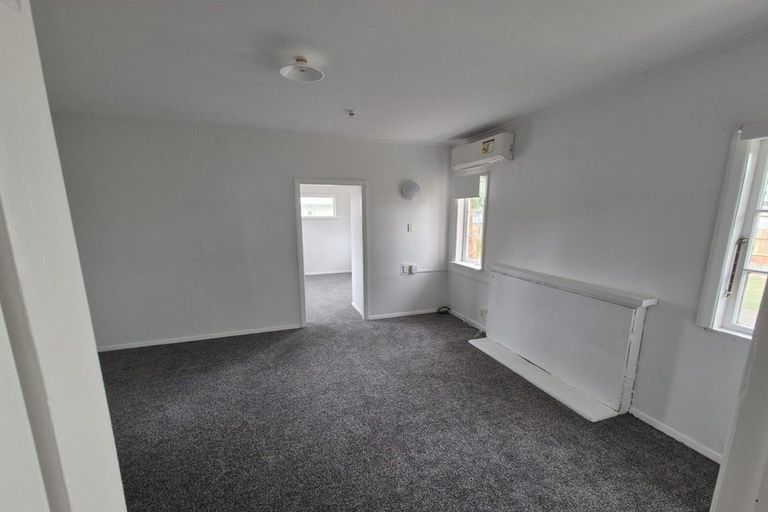 Photo of property in 1/43 Vine Street, Mangere East, Auckland, 2024