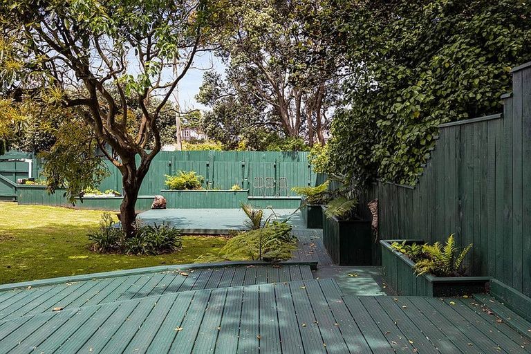 Photo of property in 10 Lincoln Street, Patea, 4520