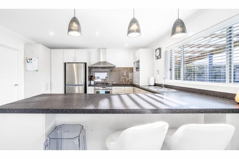 Photo of property in 68 Weka Street, Waikiwi, Invercargill, 9810