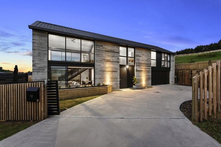 Photo of property in 19 Kamokore Glade, Pyes Pa, Tauranga, 3112