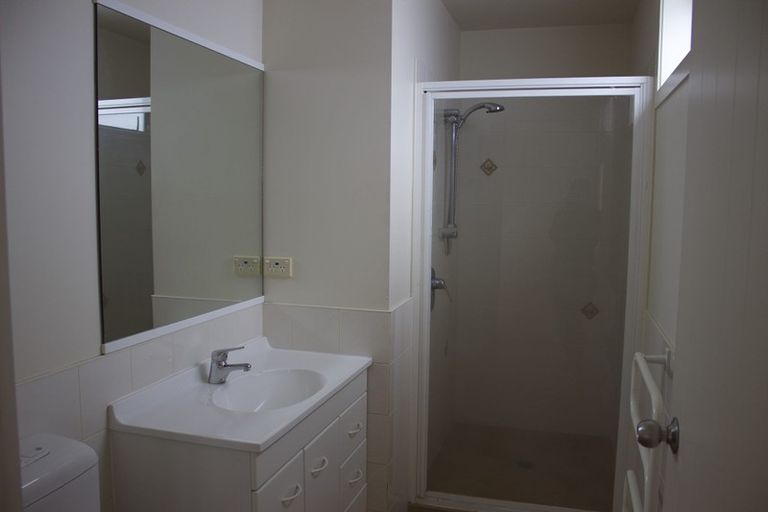 Photo of property in 15 Bushglen Court, Browns Bay, Auckland, 0630