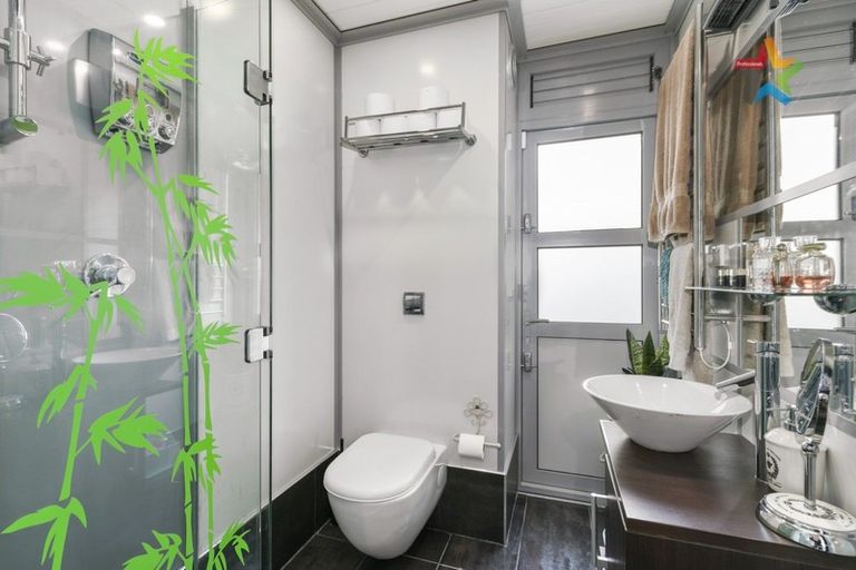 Photo of property in 9a Norris Grove, Taita, Lower Hutt, 5011