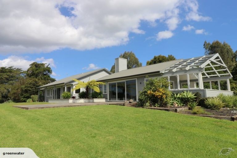 Photo of property in 107 Riverland Road, Kumeu, 0892