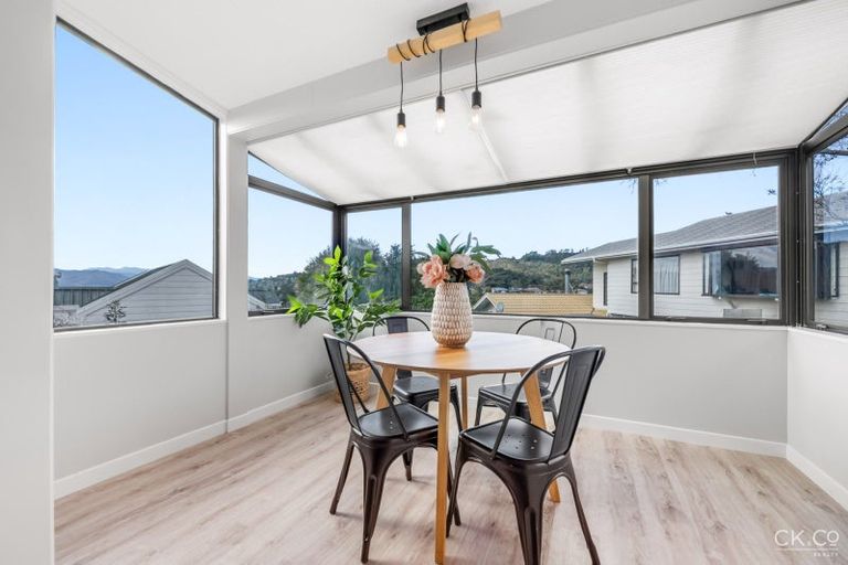 Photo of property in 12 Roman Close, Silverstream, Upper Hutt, 5019