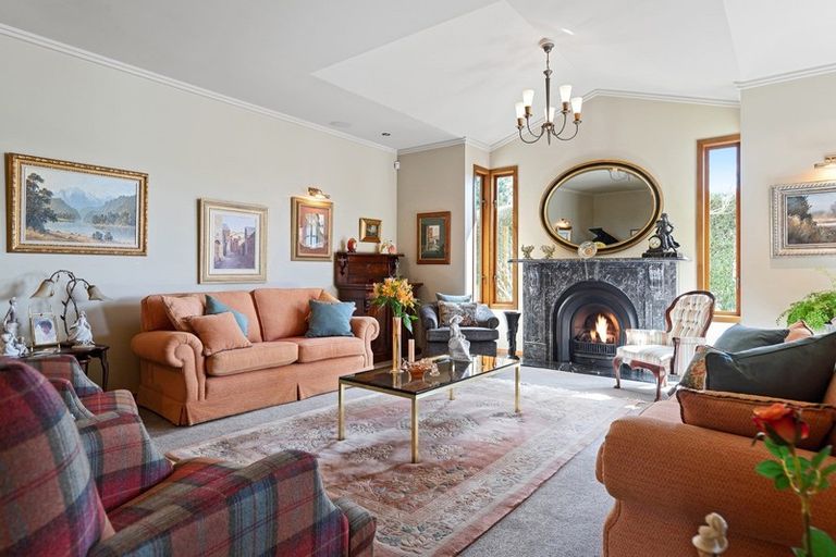 Photo of property in 64 Lake Crescent, Hamilton Lake, Hamilton, 3204