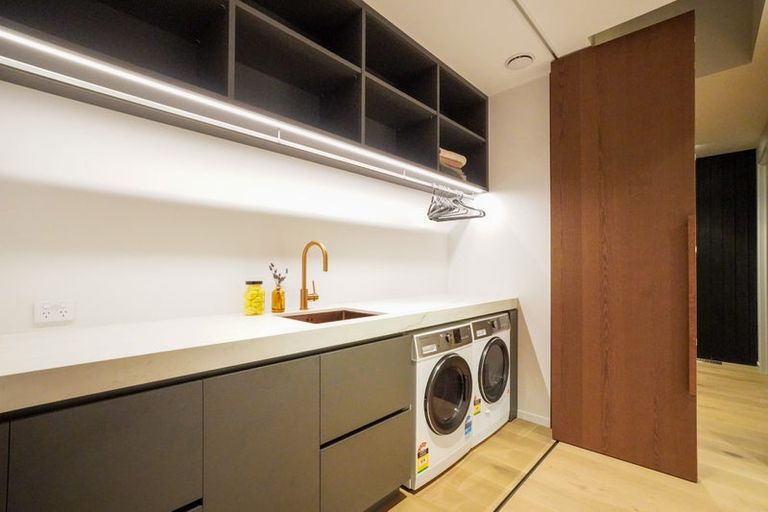 Photo of property in 28 Pacific Parade, Surfdale, Waiheke Island, 1081