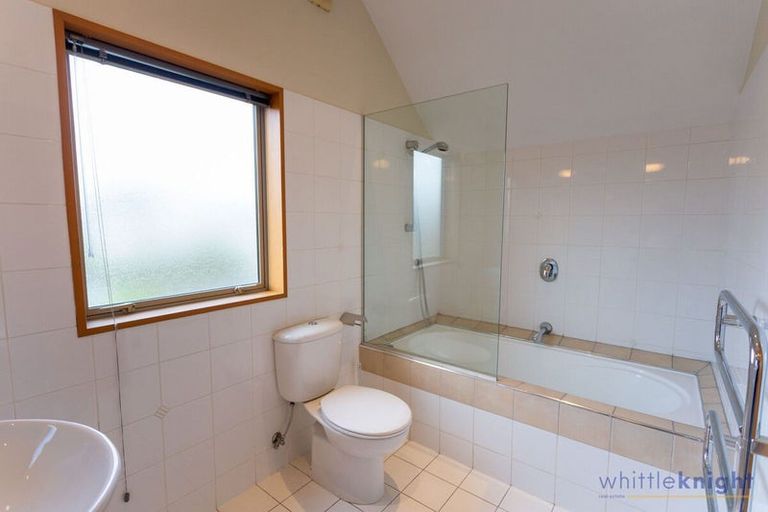 Photo of property in 17 Weka Street, Fendalton, Christchurch, 8041