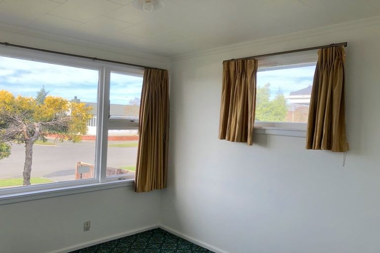 Photo of property in 11 Aileen Place, Upper Riccarton, Christchurch, 8041