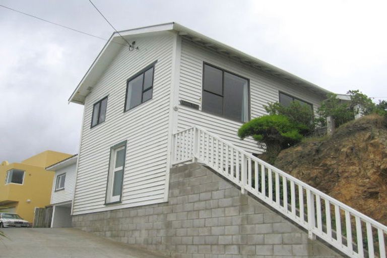 Photo of property in 32 View Road, Houghton Bay, Wellington, 6023