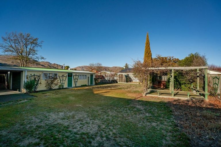 Photo of property in 64 Molyneux Avenue, Cromwell, 9310