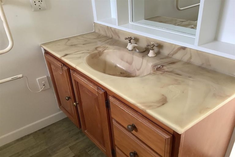 Photo of property in 3 Vienna Place, Birkenhead, Auckland, 0626