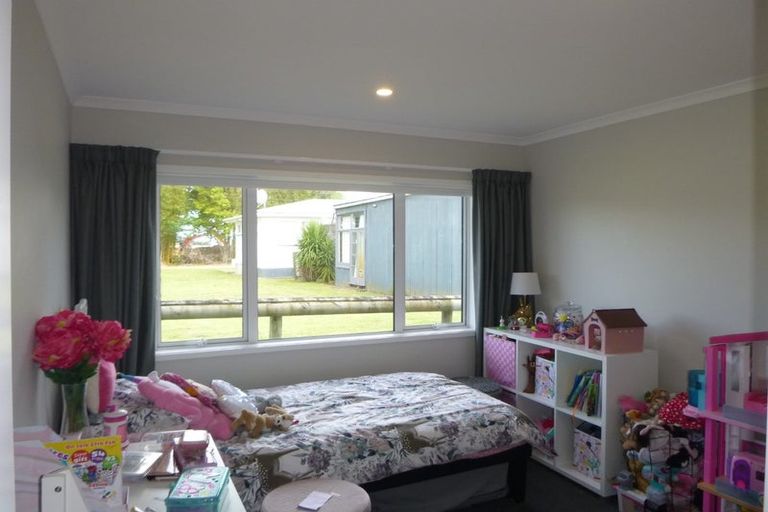 Photo of property in 120 Matua Road, Huapai, Kumeu, 0810