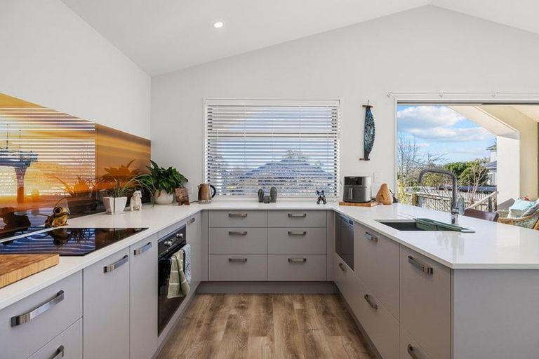 Photo of property in 86 Bridge Street, New Brighton, Christchurch, 8061