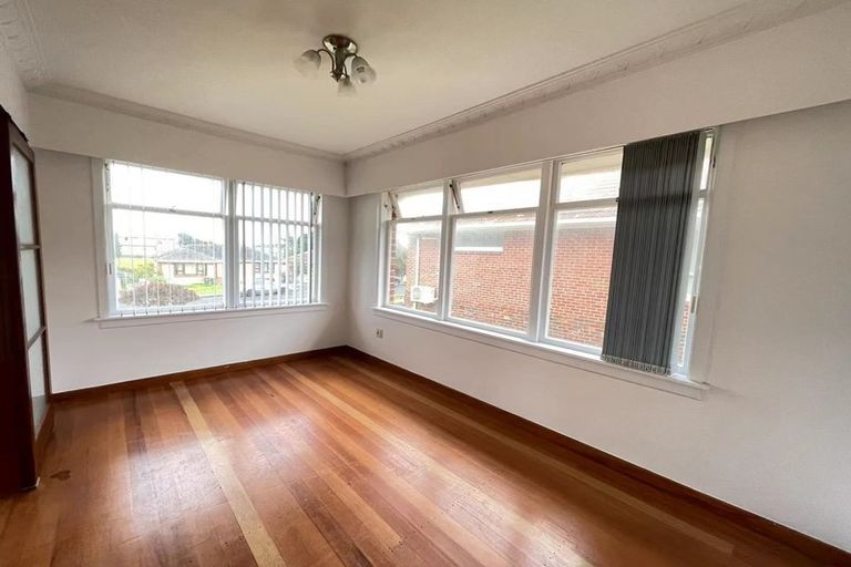 Photo of property in 10 Richards Avenue, Papatoetoe, Auckland, 2025