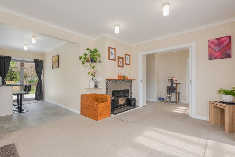 Photo of property in 4 Atkinson Street, Woodville, 4920