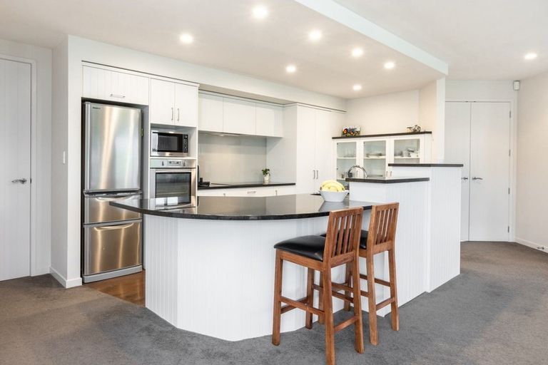 Photo of property in 10 Orotu Drive, Poraiti, Napier, 4112