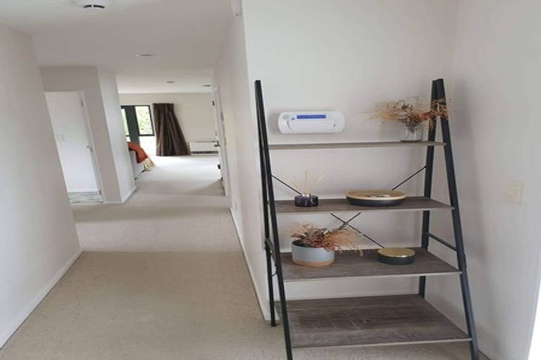 Photo of property in 136b Stokes Valley Road, Stokes Valley, Lower Hutt, 5019