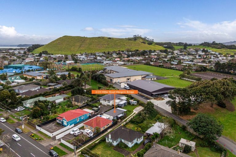Photo of property in 2/23 Miller Road, Mangere Bridge, Auckland, 2022