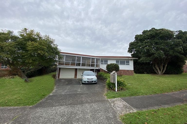 Photo of property in 3 Larne Avenue, Pakuranga Heights, Auckland, 2010