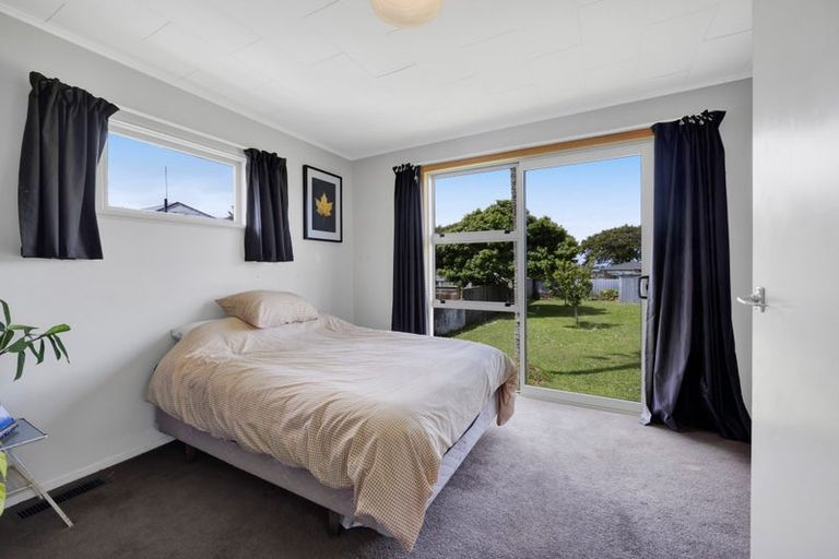 Photo of property in 130 Miranda Street, Stratford, 4332