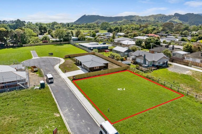 Photo of property in 4 Ropata Te Ao Way, Otaki, 5512