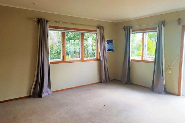 Photo of property in 185 Don Buck Road, Massey, Auckland, 0614