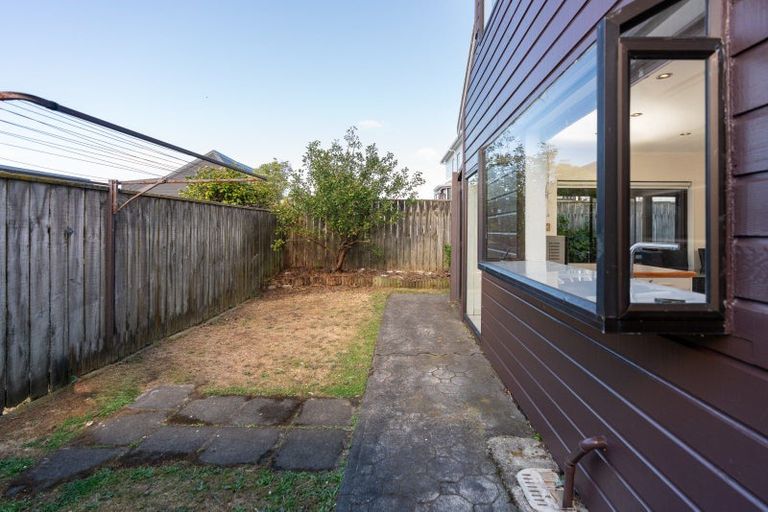 Photo of property in 36b Kaikoura Street, Maupuia, Wellington, 6022
