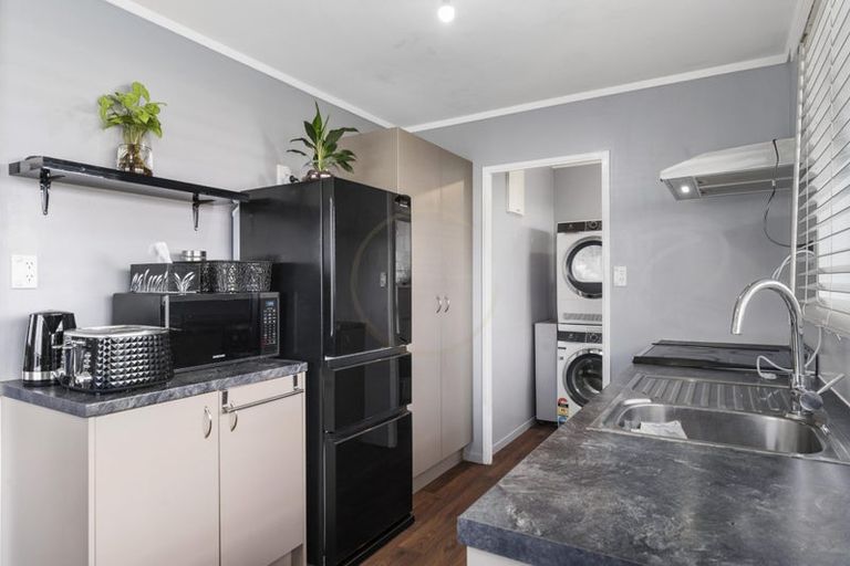 Photo of property in 1/11 Volta Place, Clendon Park, Auckland, 2103