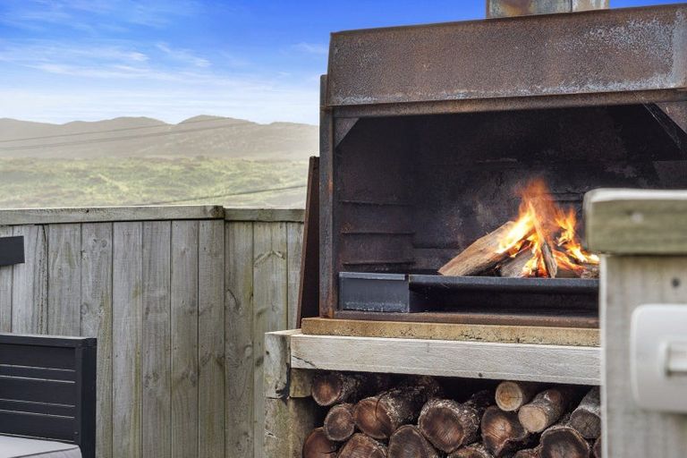 Photo of property in 8 Wainamu Road, Raglan, 3297