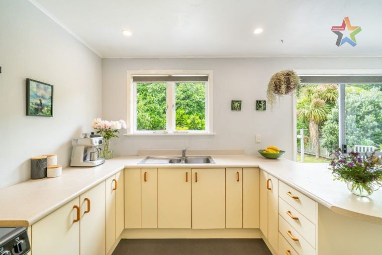 Photo of property in 59 Oroua Street, Eastbourne, Lower Hutt, 5013