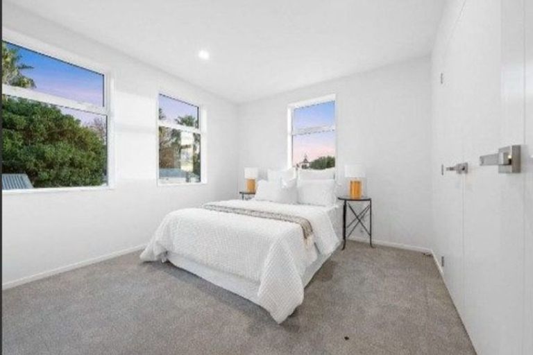 Photo of property in 33 Whautapu Court, Avondale, 1026