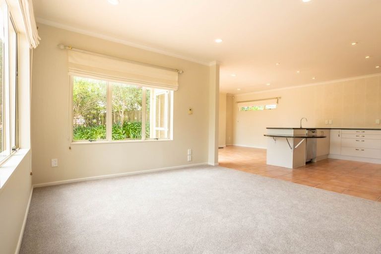 Photo of property in 40 Monte Cassino Place, Birkdale, Auckland, 0626