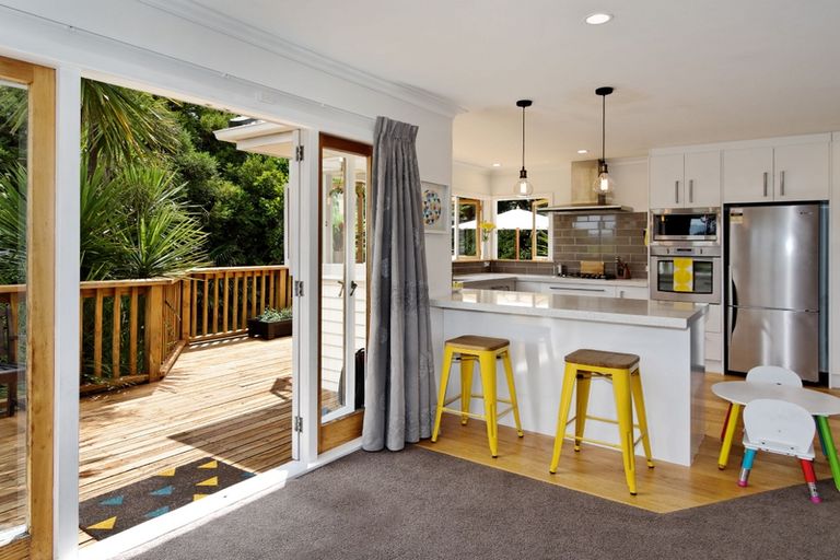 Photo of property in 235a Titirangi Road, Titirangi, Auckland, 0604