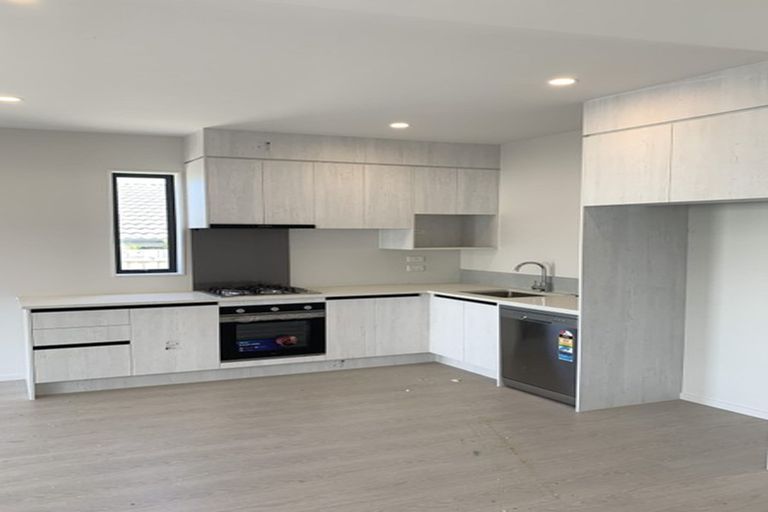 Photo of property in 69b Astley Avenue, New Lynn, Auckland, 0600