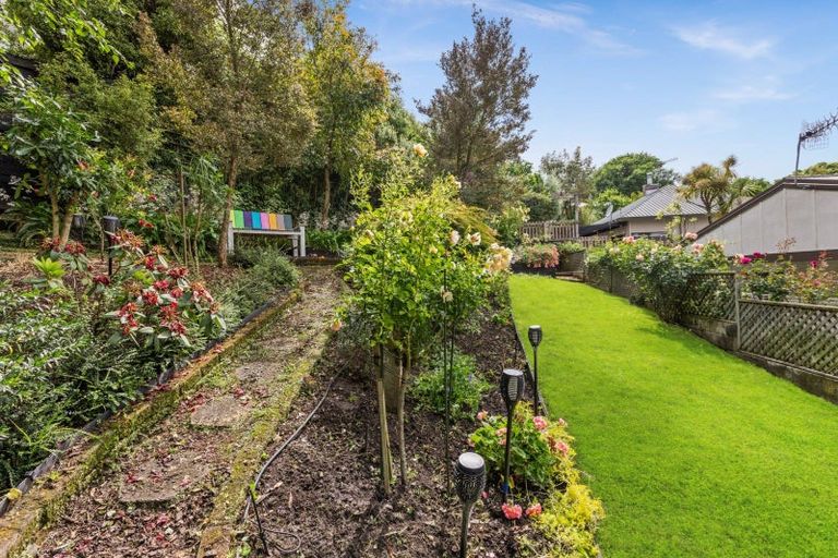 Photo of property in 11 Muritai Crescent, Havelock North, 4130