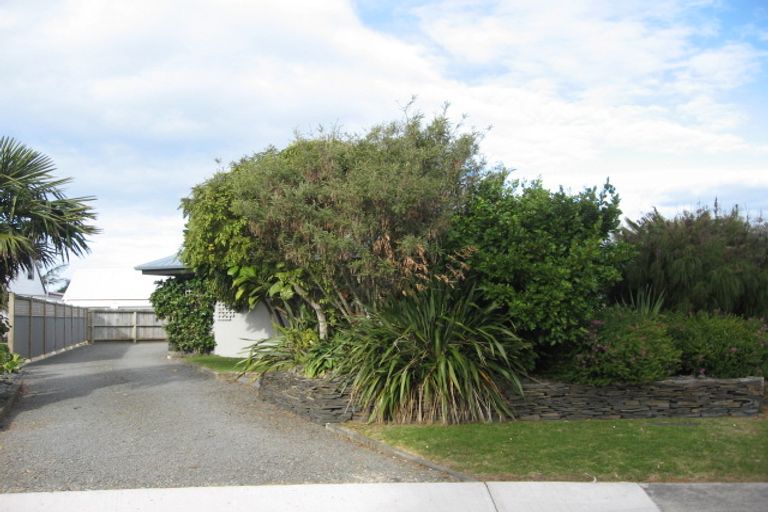 Photo of property in 13 Willow Grove, Tairua, 3508