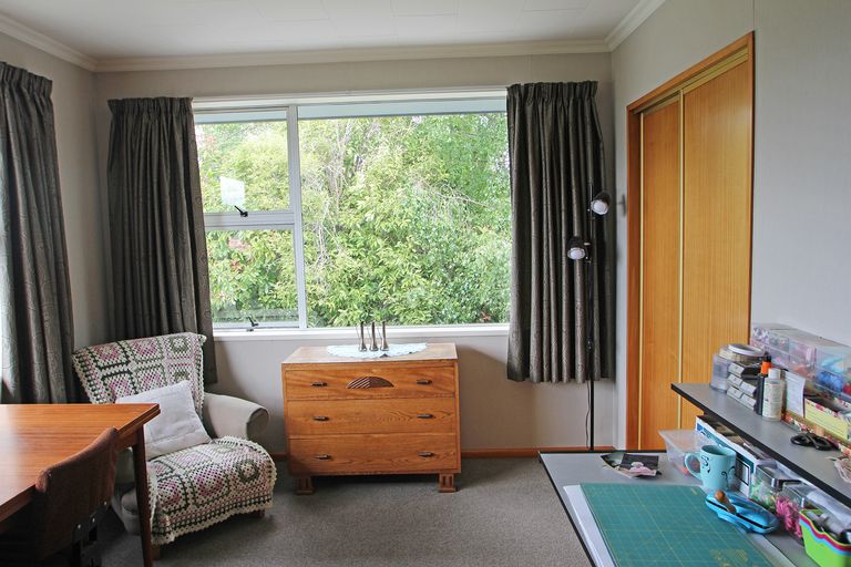 Photo of property in 17 Whitestone Crescent, Weston, Oamaru, 9401