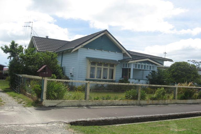 Photo of property in 11 Paterson Street, Pahiatua, 4910