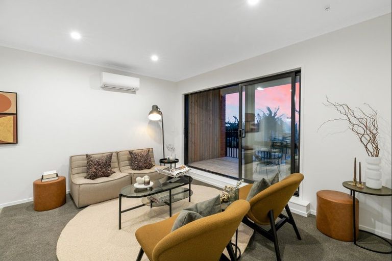 Photo of property in 3/500 Te Atatu Road, Te Atatu Peninsula, Auckland, 0610