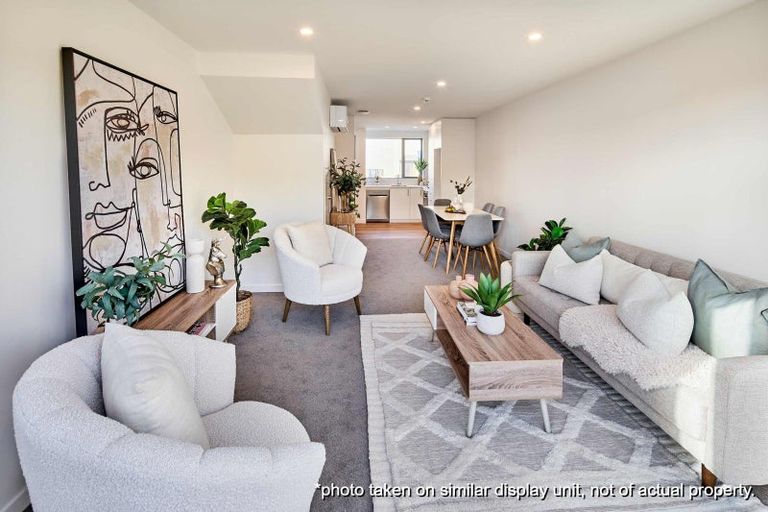 Photo of property in 9 Ara Paiwhenua, Tawa, Wellington, 5028