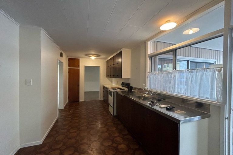 Photo of property in 3/1204 Heretaunga Street East, Parkvale, Hastings, 4122