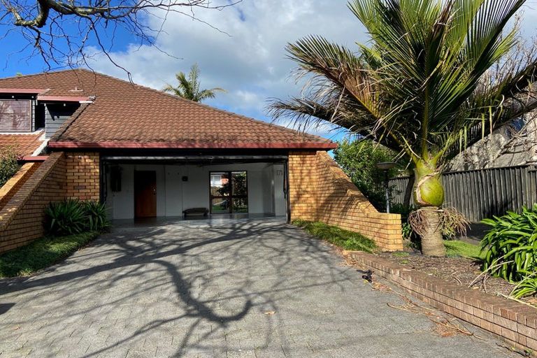 Photo of property in 20a Otakau Road, Milford, Auckland, 0620