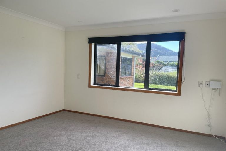 Photo of property in 70 Kirton Drive, Riverstone Terraces, Upper Hutt, 5018