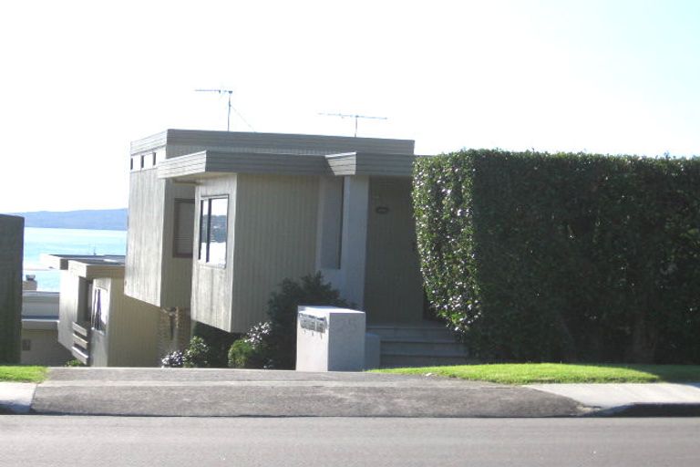 Photo of property in 2/25 Takutai Avenue, Bucklands Beach, Auckland, 2012