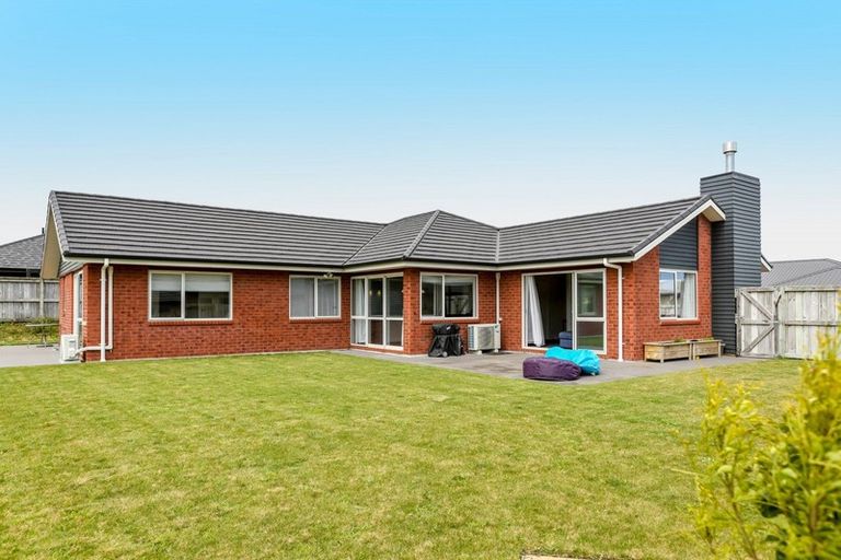 Photo of property in 14 Ryder Drive, Waiwhakaiho, New Plymouth, 4312