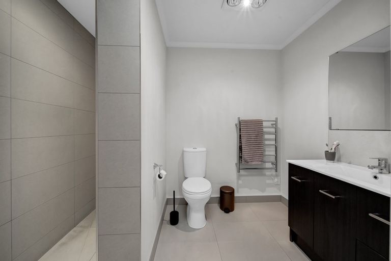 Photo of property in 10c Campbell Street, Hawera, 4610