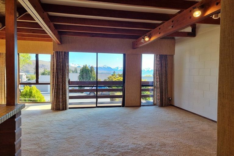 Photo of property in 58a Murray Place, Lake Tekapo, 7999